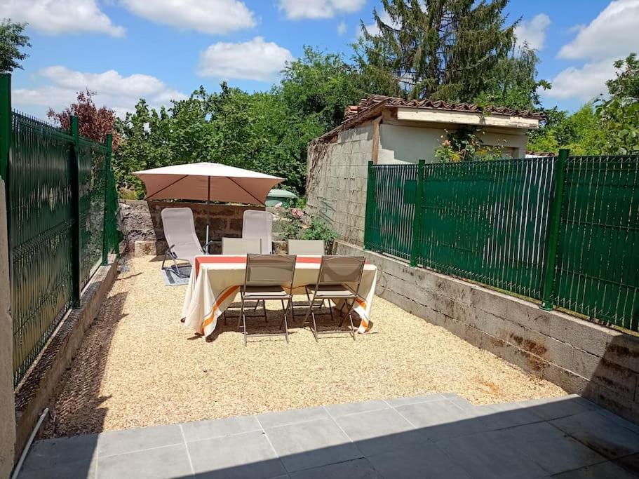 Charmante Maison Le Fagnard Coutras Esterno foto